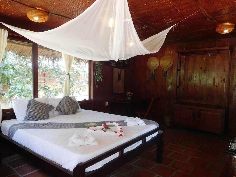 Mekong Ecolodge - Khách sạn Cai Lậy